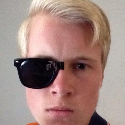 Fredriksson_JR's profile picture. Muy caliente