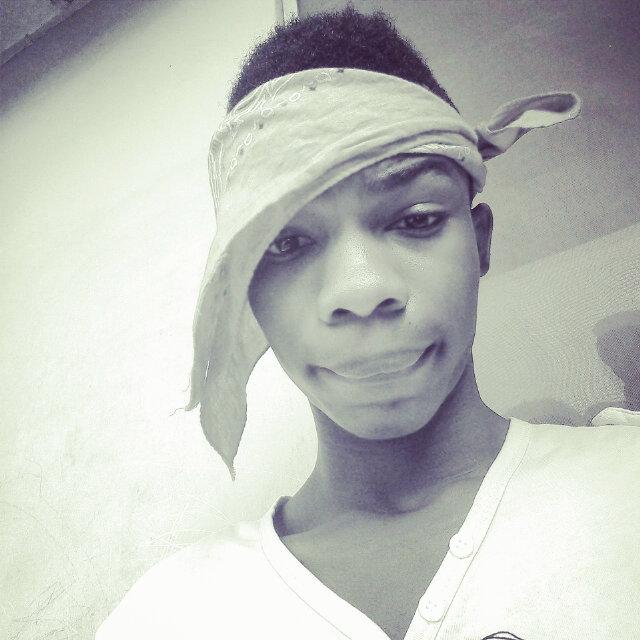 Afro artist _ pin:275B31A4 .