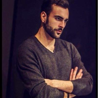 Fiera di far parte dell'esercito ✌ @mengonimarco il mio tutto.Grazie idolo. 5maggioduemilatredici♡ #WEAREONE #ESERCITO