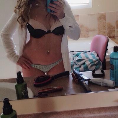 fitdontquit_'s profile picture. 18 | Canada eh | Just trying to motivate myself and other to be the best they can be | #fitspo | Never give up | UGW- fit and healthy :)