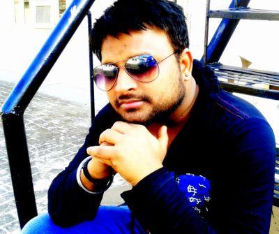 I have mY oWn World from mY point of vieW...
And I think onlY Words R not enough 2 eXpress  mYself...