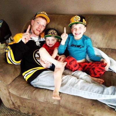 LOVE MY B's .... My Boys, My Babe, And My Big Bad Bruins !!!!! Go B's Go !!!! And cant forget mummzy !!!
