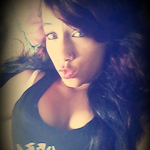 me adicionem no: http://t.co/Vx3lc0Fgx7
eu amo minha banda preferida Charlie brown jr.