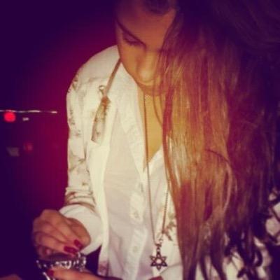 AyeAzuaga's profile picture. שלום