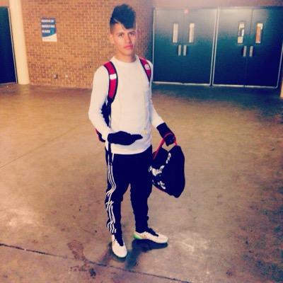 vitorres17's profile picture. I'm single!!