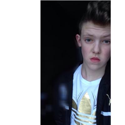 football is my life and that will never change❤ Never give up even if your not clear on it⚽️ instagram : ethan.hodgson
