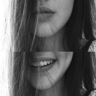 ‏‏ﺍﺫﺍ ﺫﻫﺒﺖ ﺍﻻ‌ﺑﺘﺴﺎﻣﺔ ﻣﻦ ﺣﻴﺎﺓِ ﺭﺟﻞْ ، ﻓﺎﻋﻠﻢ ﺍﻥَ ﻫﻨﺎﻟﻚَ ﺩﻣﻌﺔٌ ﺳﻘﻄﺖْ ﻣﻦ ﻋﻴﻦِ ﺍﻧﺜﻰ ...!