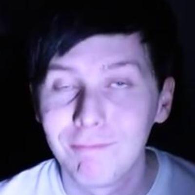 This is a free follow from @damnthatphan!Follow me there rather than here please!
