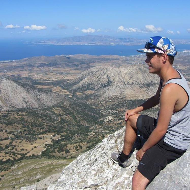 Chihawktiger's profile picture. 