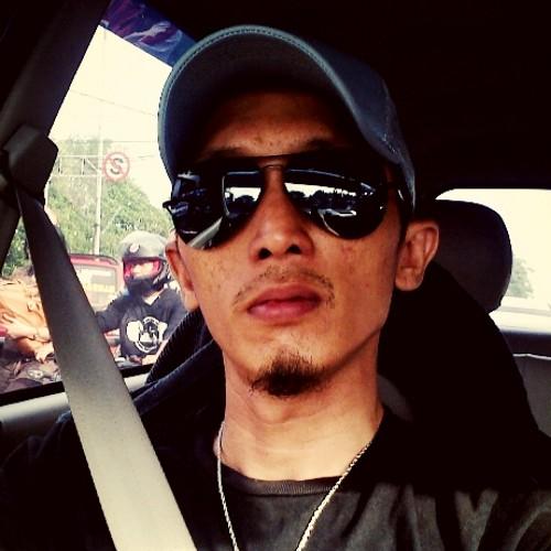 benedictaryo's profile picture. bother me, I'm ready with my Glock...