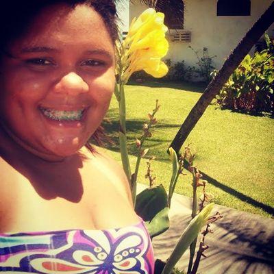 Viver e não ter a vergonha de ser feliz !