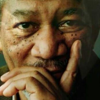 elijah_drake's profile picture. poop