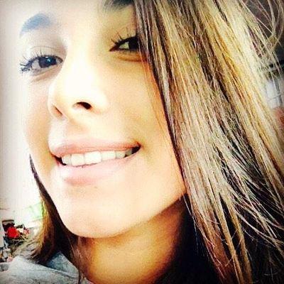 Estudio para abogada y soltera y muy bella y buena persona besitos
