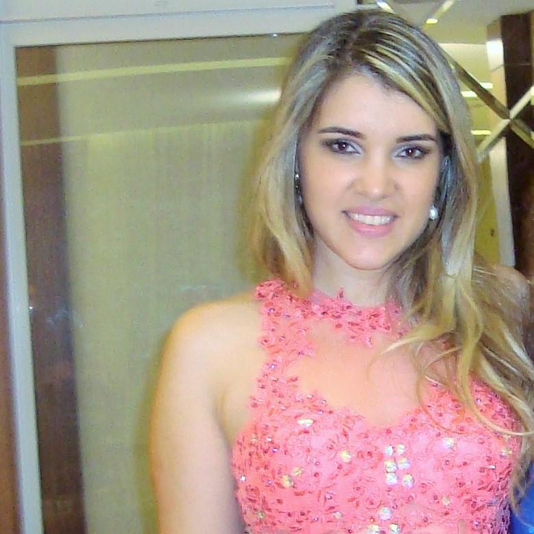Mulheres são como maçãs em árvores. As melhores estão no topo.Os homens não querem alcançar essas boas, porque eles têm medo de cair e se machucar