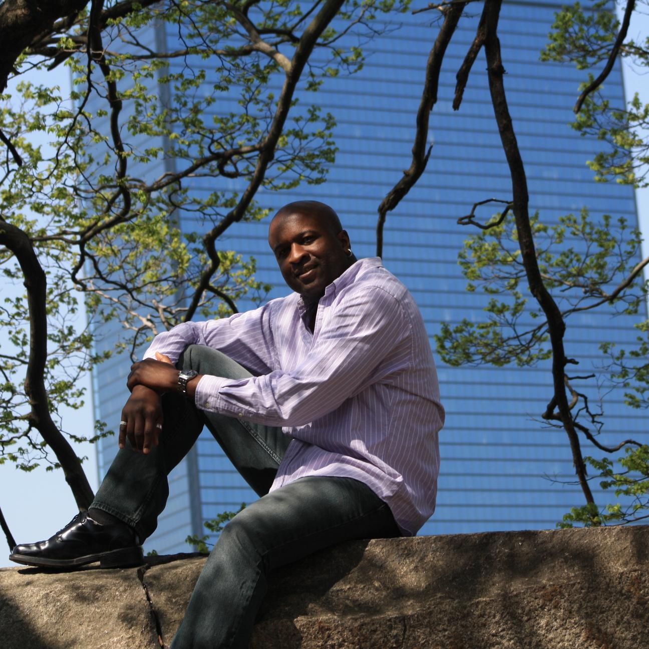 I'm a fiction writer, poet and amateur photographer.