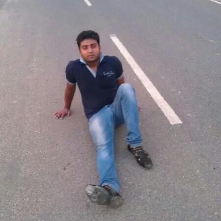 iam a boy who just love and respct girls