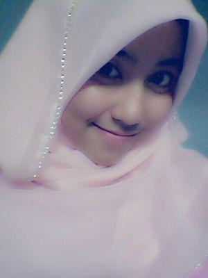 B'day 15 august '95 | Midwifery student Bhakti Asih Purwakarta | ig : intan_dahlialesmana | path : intan lesmana