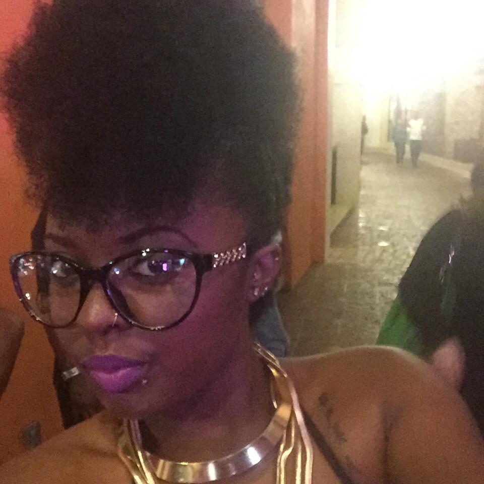 #Capricorn #SingleMom #CertifiedGangsta #Nerd  #MadeInTheBahamas #Unpolished #Unapologetic 
IG : @the_sinsation