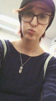 I like penguins, music and art. ♬ ✌☺♭♩♪I use my nickname for everything.