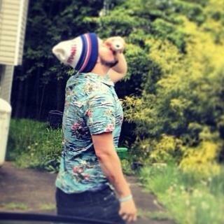 kbriggsy06's profile picture. I once dressed up as the hamburglar. that was my peak.