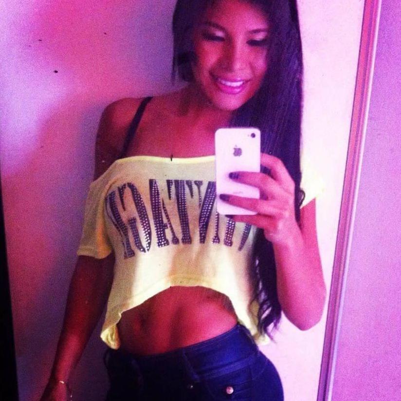 colombian model, born in medellin, i like goto the gym, watch movies and eat chocolate
