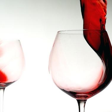 unacopadevinos's profile picture. Vino y Periodismo. Maridaje digital. Por el gusto y el placer de levantar #unacopadevino