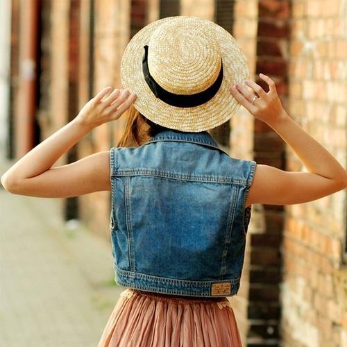 no feelings, just new clothes! // new fashion account // following all the ladies around! follow back? yay!