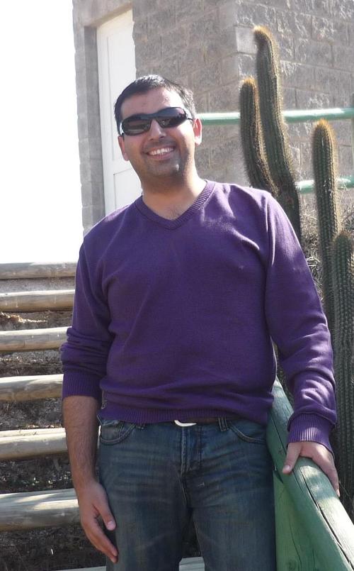 Cristiano. Consultor Tributario. Capacitador. Cruzado. Feliz.