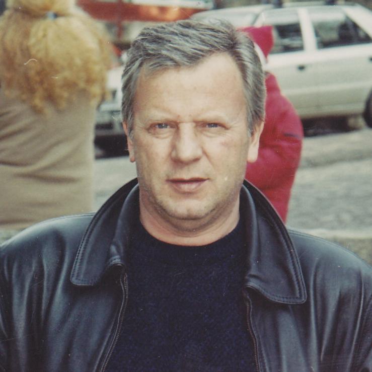 florad2004's profile picture. 