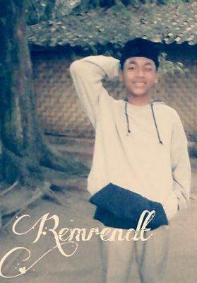 Raverr Tampan
