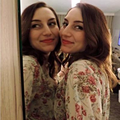 vix_yaz's profile picture. 