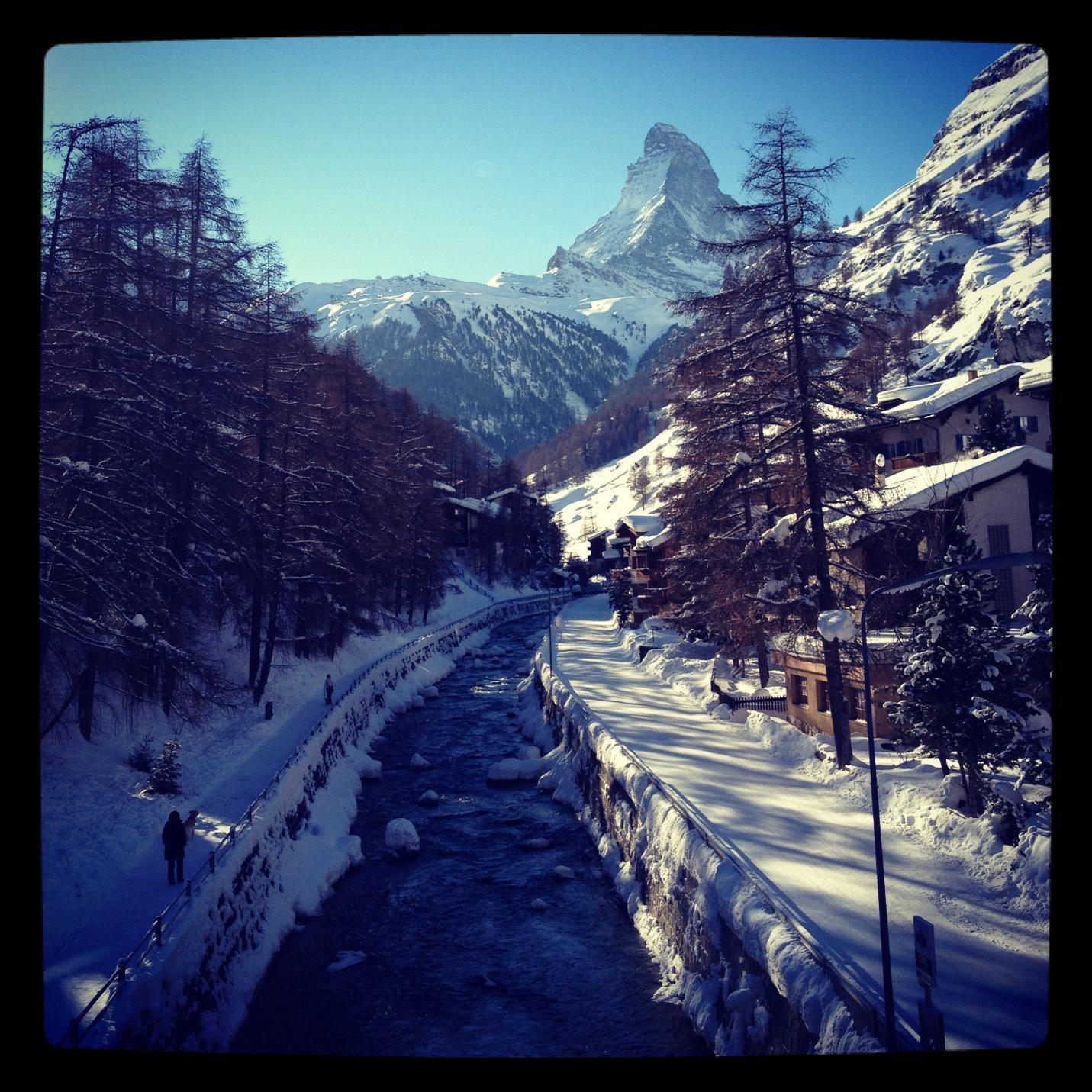 Wildermss's profile picture. A girl who loves whiskey, the wilderness and meals cooked in cast iron pots.