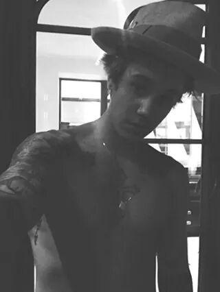 Love U Ariana ☁☁☁ Love U justin