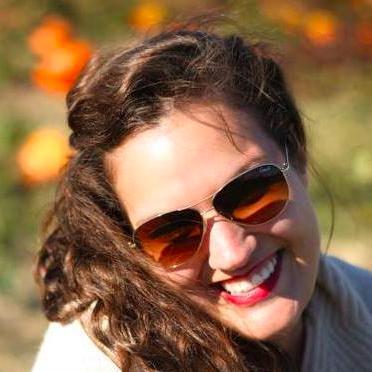 Public Relations Officer at @CleanPowerSF; Lover of family, food, the earth, books, politics, volunteering,  traveling, soccer, and everything POP culture.