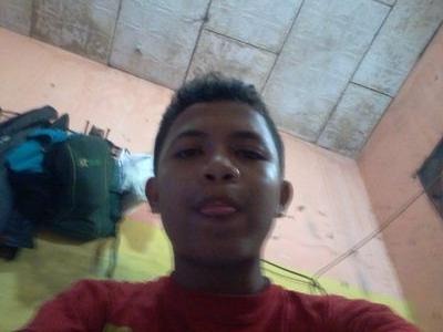 facebook:Rizxie foer to speed bareta