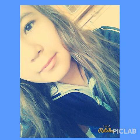 ArlethCamacho03's profile picture. 