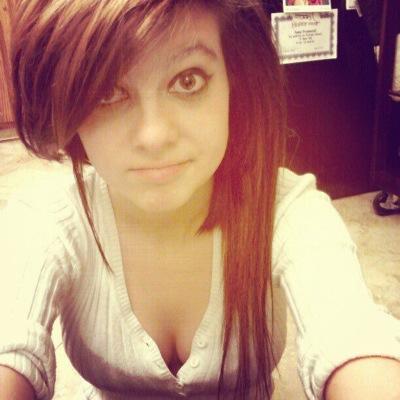 GirlGamer|2010/ Bisexual/ Single/ Work hard and play hard.