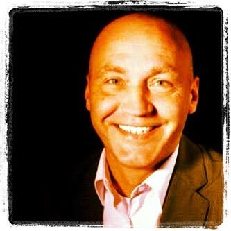 RonaldRevenberg's profile picture. PRIVÉTWEETS | Zwolle | MBA | koken | sociaal domein | Tarantino | stewardship | David Tort | kamperen | Vlieland |