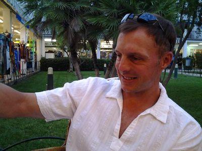 Greatest_Income's profile picture. Helping people realise that they need a planB through creating a passive income.