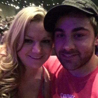 KirstyLind's profile picture. 