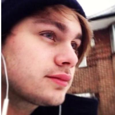 Hey! You got a free follow! Now please go follow @fullmoonpredict it would mean a lot