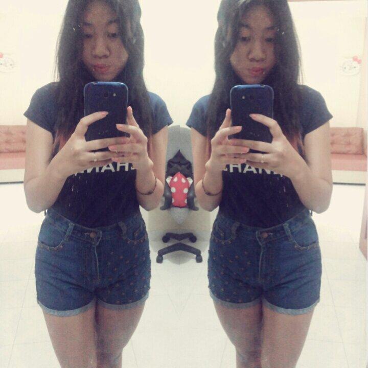 tini_valviny's profile picture. ♡