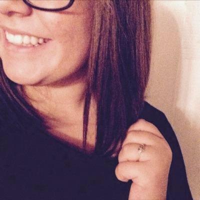 becomingamemory's profile picture. 