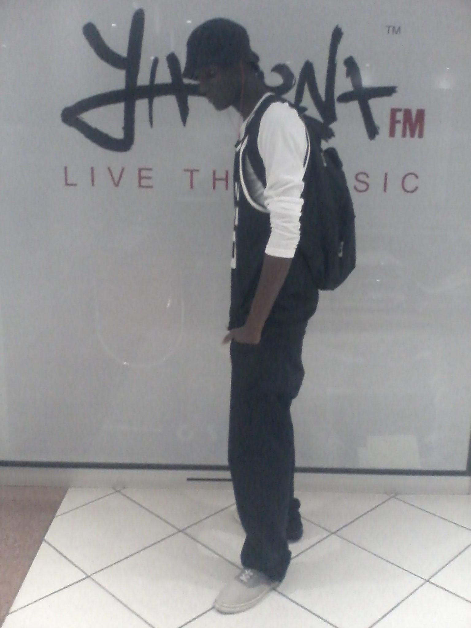 BleetzzBw's profile picture. Rapper,songwriter and member @RoseRedCity...i like peanuts and gum and Sadie Dikgaka :)
connects marcusoletile@gmail.com