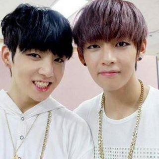ชื่อ เบ้น
เมียชอนจี^^
กิ๊กแทฮยอง