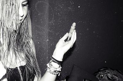 Caro_why_not's profile picture. Adicción incondicional hacia renos y medusas. Adoro el olor de los naranjos en flor. Las medusas que vuelan no se dejan ver, si no sabes como llamarlas.