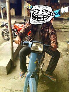 Follow back , kalau cocok bisa main layangan bareng