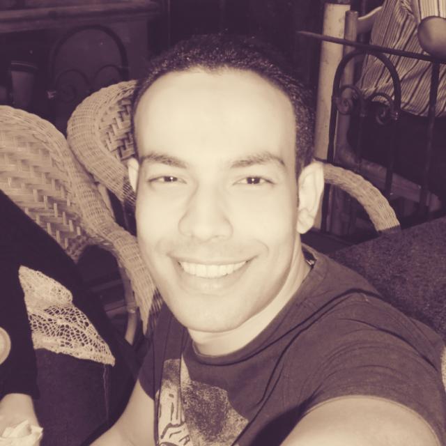 ‏‏انا عاقل حتى الجنون 
مفيش حاجه عندى مظبوطه فى مكانها ولا ليها ميعاد الساعه واحده بالليل هى هى الساعه واحده الضهر لو فى خروجه مع اصحابى
بحب اخدم كل الناس