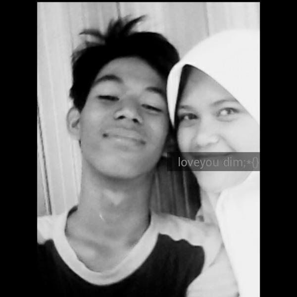Riska Latuconsina♥
