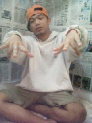 dookie_oblong's profile picture. gue yang bodoh dan selalu ingin tau agar menjadi tau..!!